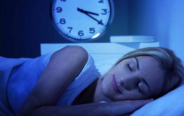 فوائد النوم لجسم الإنسان