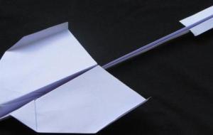 كيفية صنع طائرة ورقية
