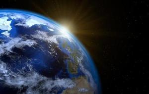 بحث عن دوران الأرض حول نفسها وحول الشمس