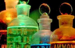 مراحل تطور علم الكيمياء