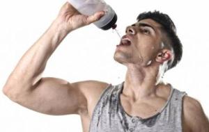 فوائد شرب الماء أثناء ممارسة الرياضة