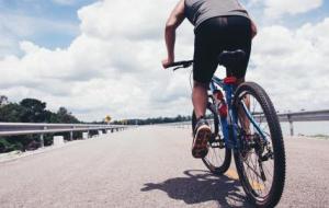 ما هي فوائد رياضة الدراجة الهوائية