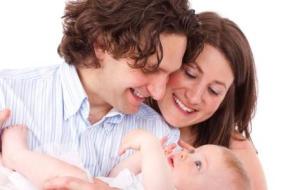 كيفية التعامل مع الأطفال حديثي الولادة