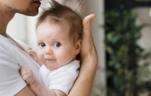 كيفية التعامل مع طفل عمره 10 شهور
