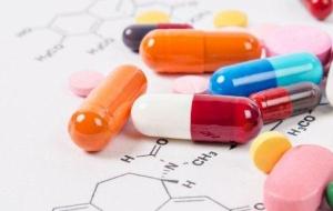 استخدامات الفلزات في صناعة الأدوية