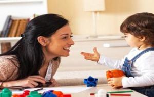 5 أنشطة تطوّر قدرات طفلك