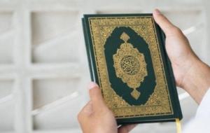 مواقف الصحابة مع القرآن
