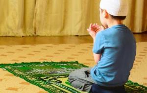 تعليم الوضوء والصلاة للأطفال
