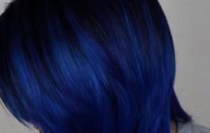 طريقة عمل صبغة شعر لون أزرق