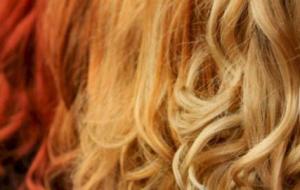 طريقة مزج الألوان لصبغ الشعر