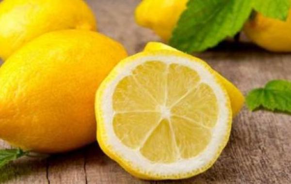 فوائد الليمون في تفتيح المناطق الحساسة