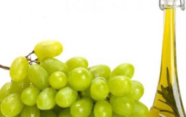 كيفية استخدام زيت بذور العنب للبشرة