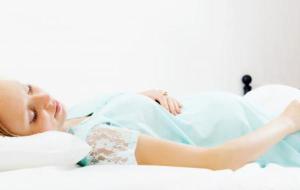 أضرار النوم ع الظهر للحامل