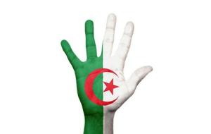 أول رئيس للجزائر بعد الاستقلال