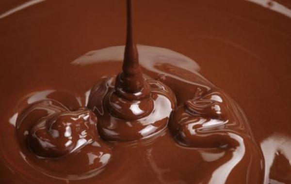 طريقة تذويب الشوكولاته