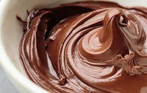 طريقة عمل كريمة الشوكولاتة