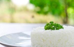 طريقة عمل أرز أبيض صحي