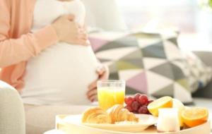 تغذية الحامل في الشهر السادس