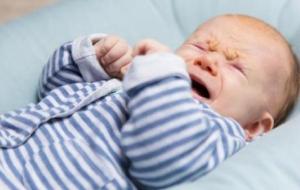 ما علاج مغص الاطفال الرضع