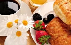 ما أهمية الإفطار في فترة الرجيم