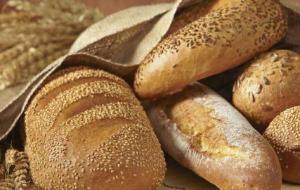أضرار وفوائد الخبز
