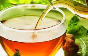 فوائد الشاي الأخضر بالنعناع للكرش