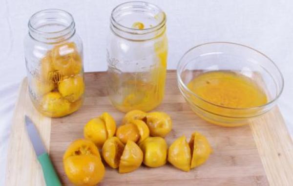 كيفية تخليل الليمون