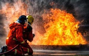 مميزات ومخاطر مهنة رجل الإطفاء