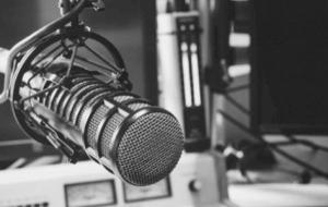 دور الإذاعة في المجتمع