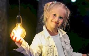 قصة مخترع الكهرباء للأطفال