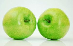 مكونات التفاح الأخضر