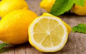 فوائد الليمون للبشرة وأضراره