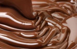طريقة صلصة الشوكولاتة