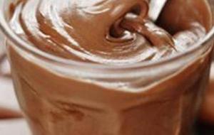 طريقة عمل شوكولاتة النوتيلا في المنزل