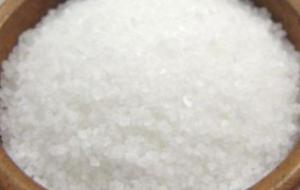 فوائد الملح الخشن للقدمين
