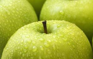 فوائد التفاح الأخضر للسكر