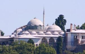 أين يقع قصر طوب قابي في إسطنبول
