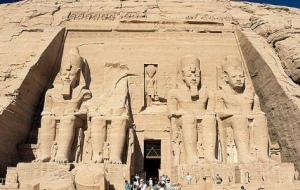 بحث عن آثار مصر الفرعونية القديمة