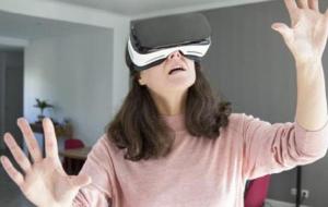 ما هي نظارات الواقع الافتراضي