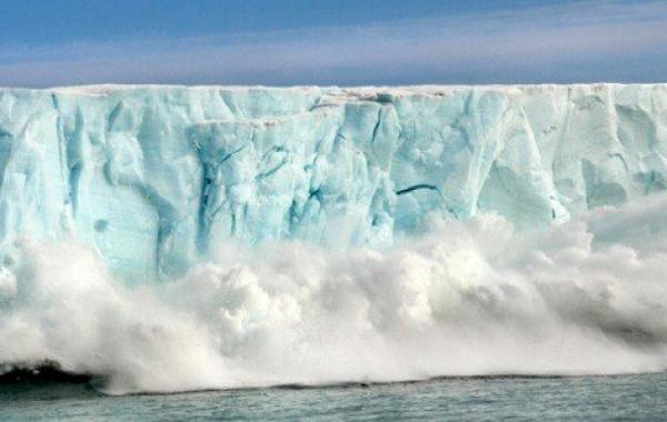 خطر الاحتباس الحراري على القطب الجنوبي والشمالي