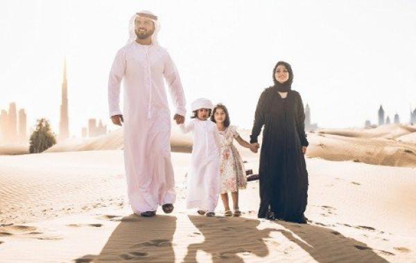 عادات وتقاليد تميز الأسرة الإماراتية