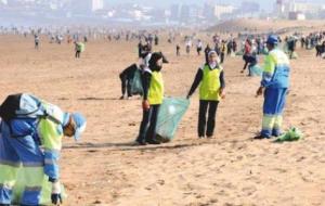 كيف نحافظ على نظافة الشاطئ