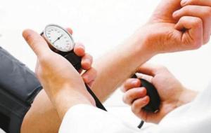 ما هي أسباب هبوط ضغط الدم