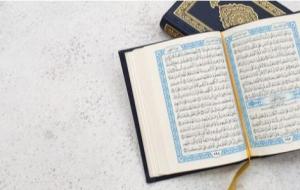أمثلة على الأساليب النحوية في القرآن الكريم