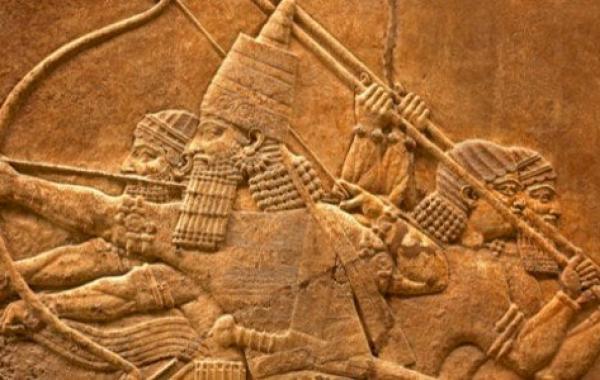الفرق بين الحضارة السومرية والبابلية
