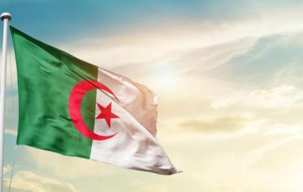 القانون التجاري الجزائري وخصائصه
