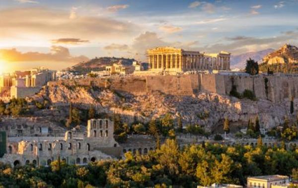 خصائص العمارة في المدن اليونانية