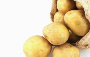 فوائد البطاطس للوجه