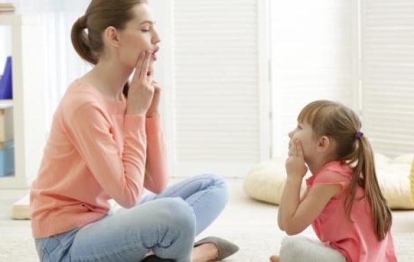 علاج صعوبات النطق عند الأطفال