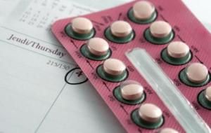 وسائل منع الحمل المختلفة وآثارها الخطيرة